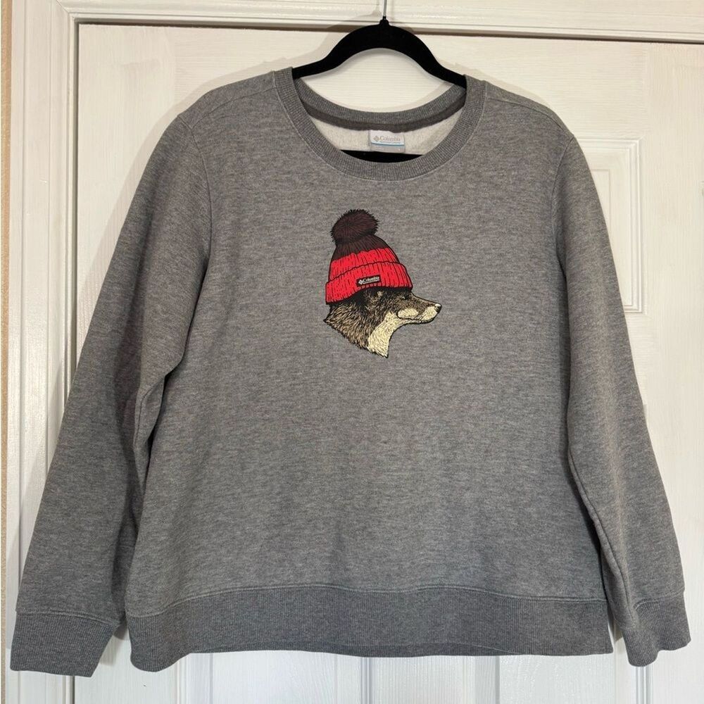Columbia Gray Crewneck Sweatshirt with Fox in a Red Beanie - Picture 2 of 7